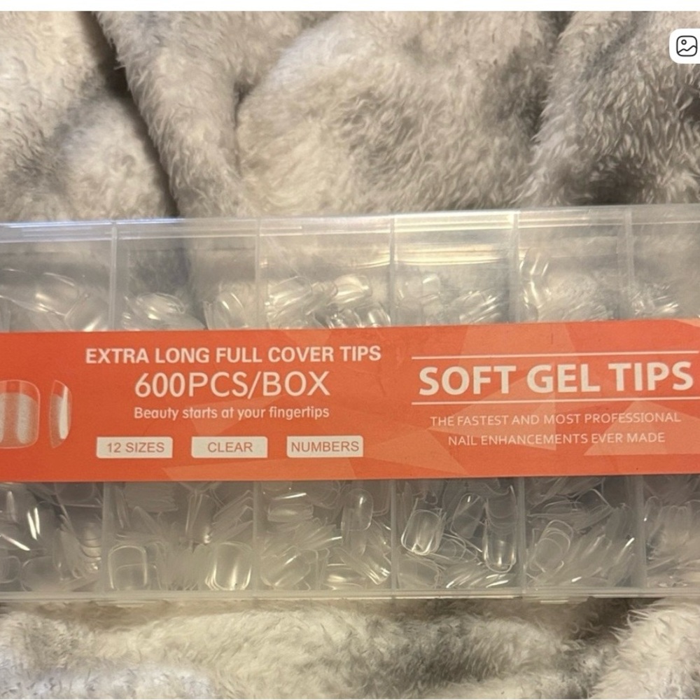 💅 DIY Nail & Self Care Spa Kit | Gel Nail Tips + Hair Turbans + Eye Mask - Picture 3 of 4